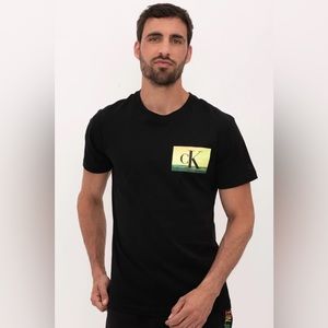 Calvin Klein jeans tshirt size large